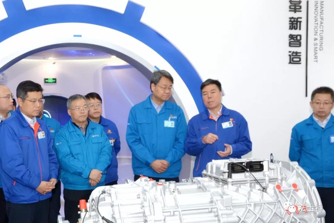 秦川集團(tuán)領(lǐng)導(dǎo)干部到法士特交流學(xué)習(xí)