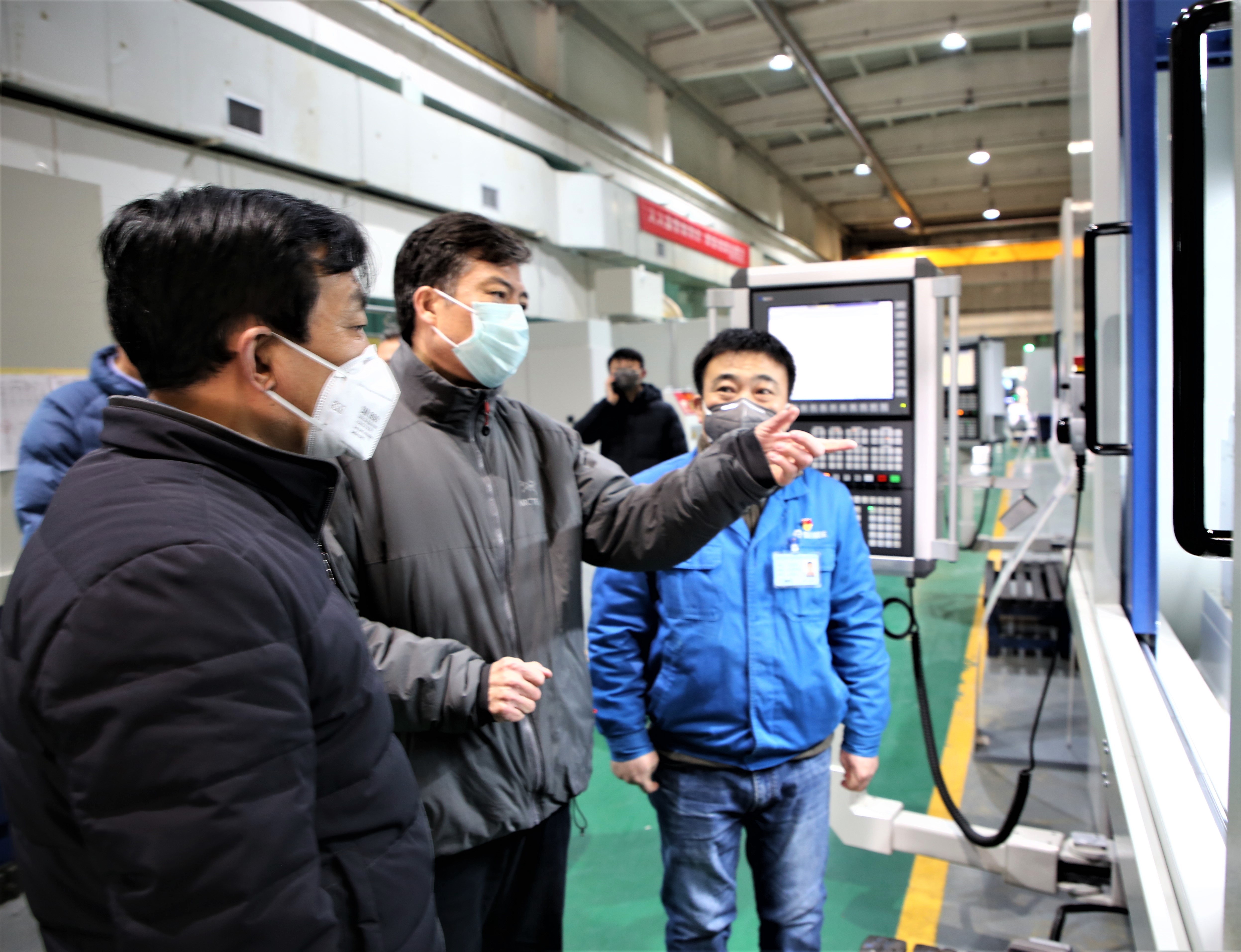 嚴鑒鉑董事長檢查疫情防控和復工復產(chǎn)工作