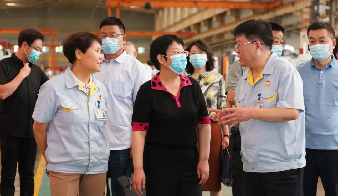 寶雞市政協(xié)主席劉榮賢專題調(diào)研寶雞機(jī)床、秦川格蘭德