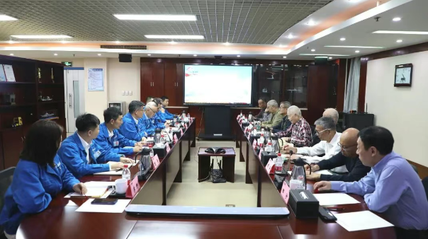 【60年慶·工廠開放日】承前啟后 共話發(fā)展—退休在陜公司老領導“回家看看”秦川新變化